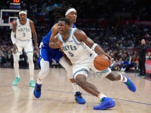 Timberwolves siguen en la lucha por la cima