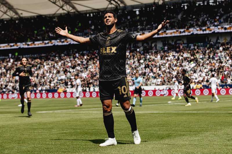 Carlos Vela continúa haciendo historia en la MLS