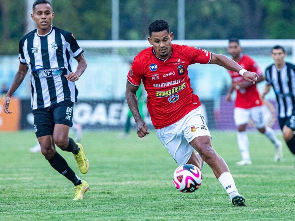 Caracas FC reta al líder del Torneo Apertura