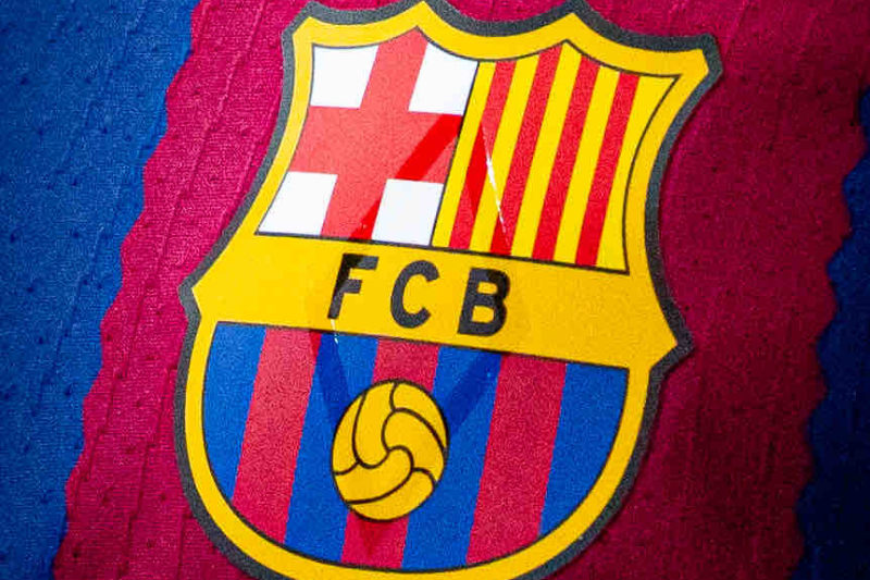 ¿Karol G la nueva artista en el jersey de Barcelona?