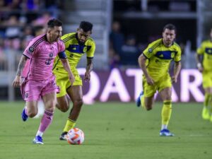 Messi presenta sobrecarga muscular - Líder en deportes