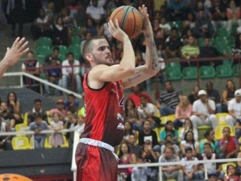 Brillantes se arma con Luis Rubianes