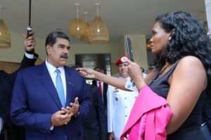 Maduro denuncia papel de la "justicia internacional" que favorece a los imperios y actúa contra los pueblos