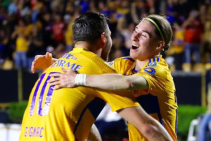 Marcelo Flores se reivindica con gol en Tigres vs Orlando (VIDEO)
