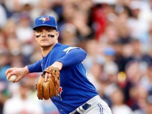 Gigantes oficializan firma de Matt Chapman
