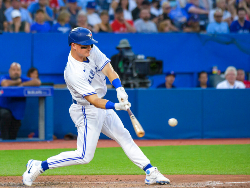 Matt Chapman pacta con los Gigantes