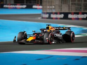 Verstappen se llevó la Pole en Arabia Saudí
