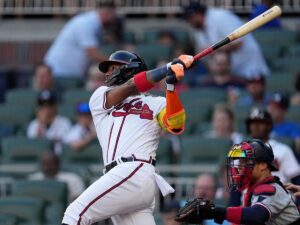 Acuña Jr. volvió a hacer swing con el madero