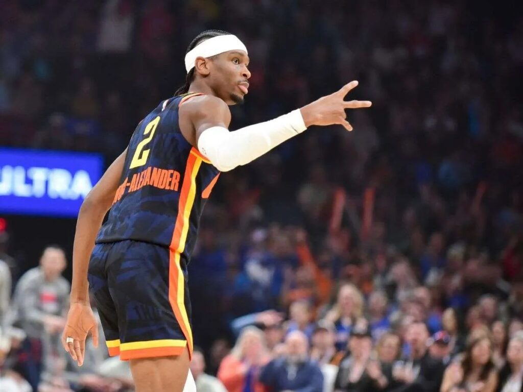 Thunder vence y sigue líder del Oeste