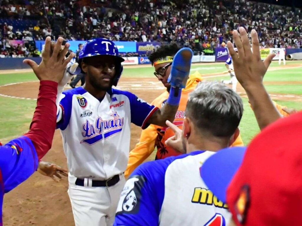 Maikel García y otros 12 suspendidos por la LVBP