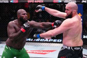 UFC Fight Night: Rozenstruik destruye a otro invicto