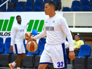 Windi brilló en triunfo de Halcones en la CIBACOPA de México