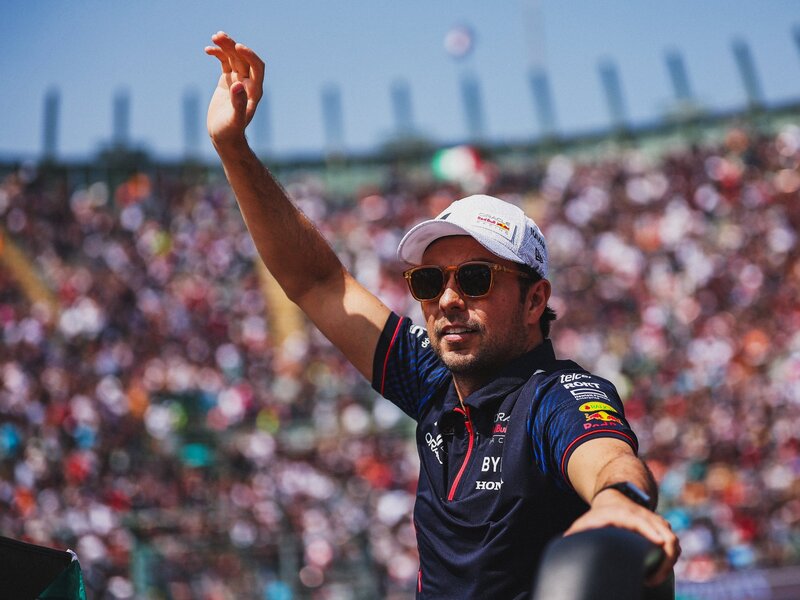 Checo Pérez en su llegada para disputar el Gran Premio de México de Formula Uno. (Foto: Twitter/X Sergio Checo Peréz)