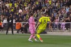 MacNaughton y sus impresiones al planchazo a Messi