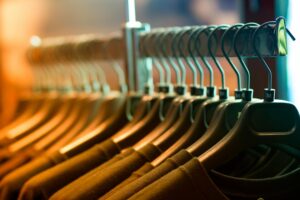 Los multimillonarios utilizan la misma ropa todos los días. No es por estética, es por productividad