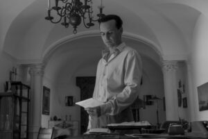 'Ripley' es la serie del momento en Netflix y se basa en este libro de Patricia Highsmith que ya adaptó el cine con Matt Damon y Gwyneth Paltrow