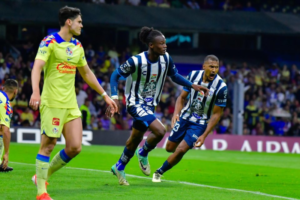 Pachuca le complica a América el pase a finales con empate