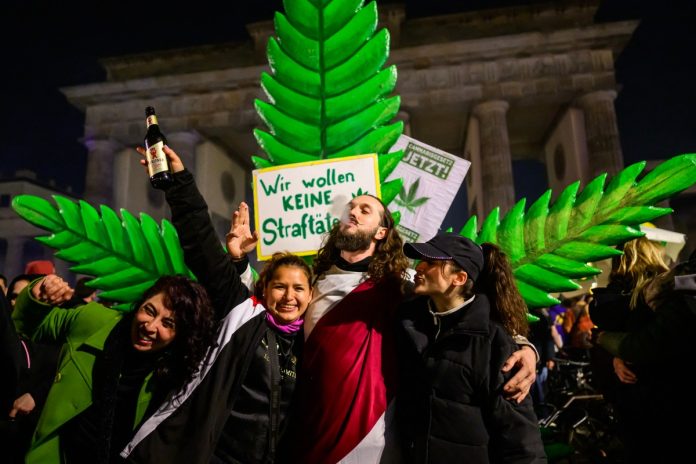 Alemania legaliza el consumo recreativo de cannabis