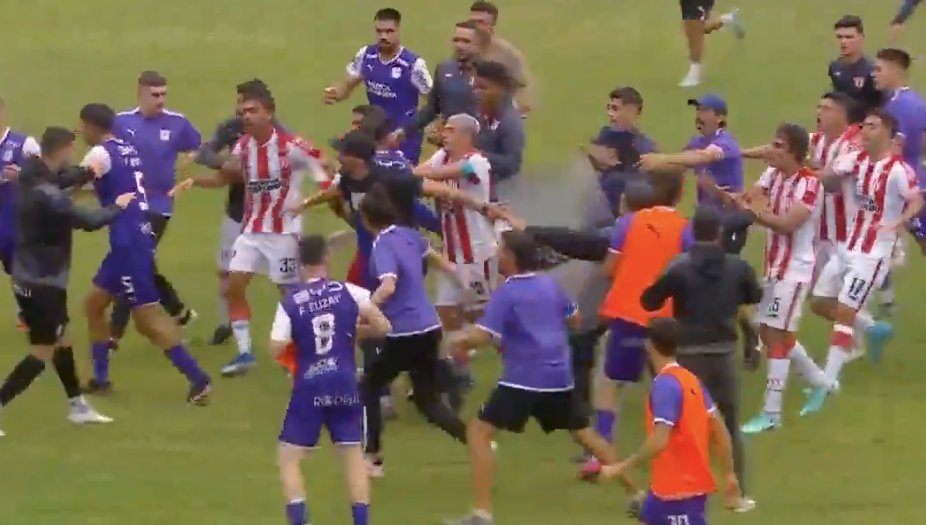 River Plate de Uruguay vs Defensor Sporting. Batalla Campal.