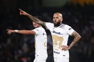 Dani Alves jugó por última vez con el conjunto de los Pumas de la UNAM, en la Liga MX. Foto: Agencia EFE