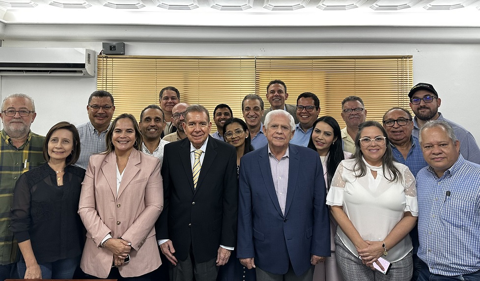 La primera reunión de la PUD con el candidato Edmundo González
