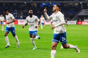 Luis Chávez continúa su racha goleadora con el Dinamo de Moscú