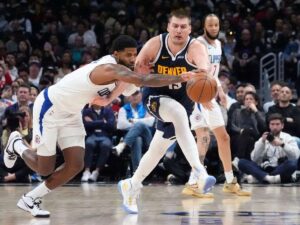 Paul George impulsó a Clippers sobre Nuggets