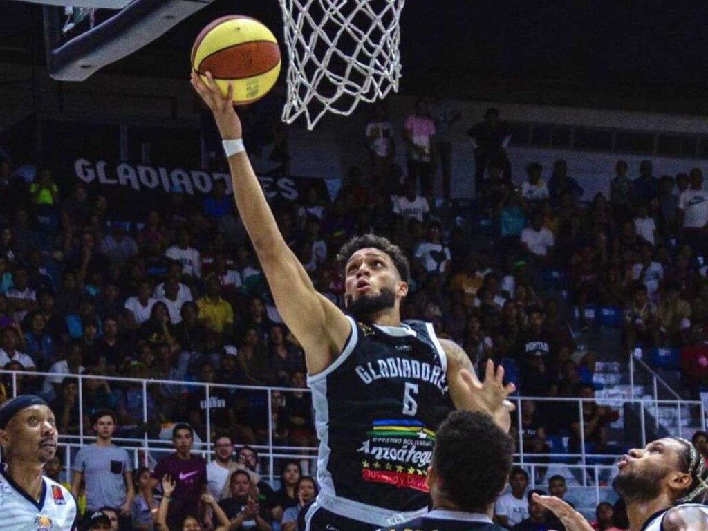 Gladiadores de Anzoátegui suma piezas de poder