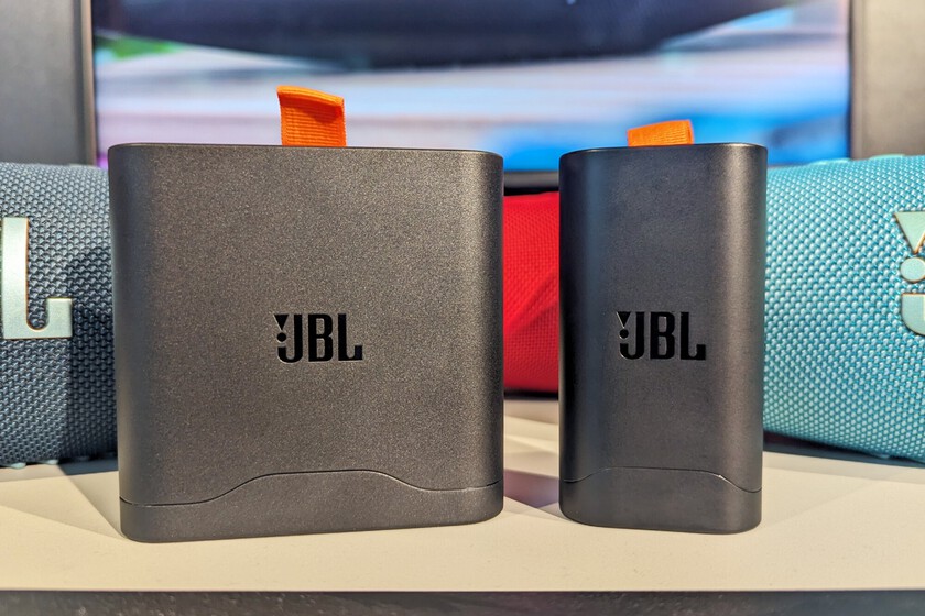 las baterías extraíbles llegan a los altavoces y auriculares