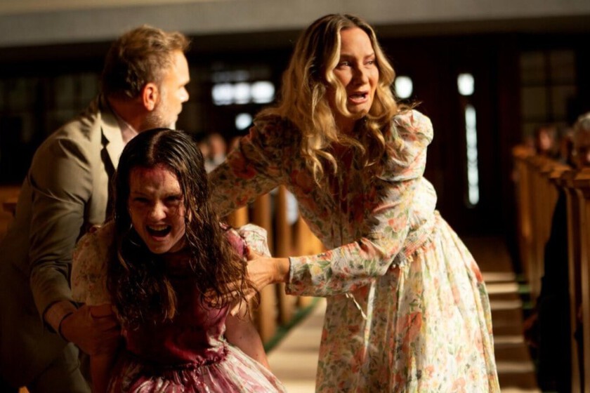 Mike Flanagan al rescate de 'El exorcista'. Tras el desastre de 'Creyente', el rey del terror actual ya negocia para dirigir la segunda película de la trilogía