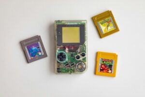 Cómo funciona un emulador por dentro o cómo es posible jugar a un juego de Game Boy en tu móvil