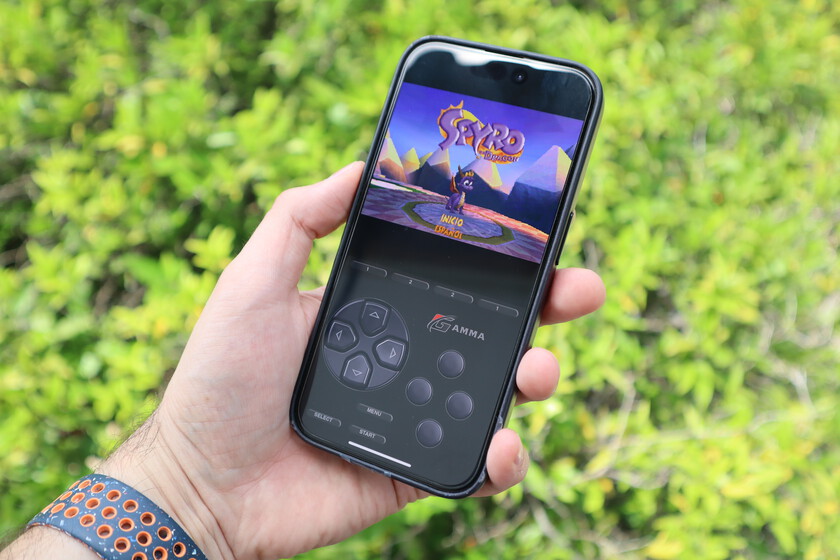 Ya hay un emulador de PlayStation 1 en la App Store: así funciona Gamma