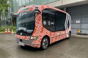 Renault tiene claro cómo debe ser el robotaxi del futuro. Ya tiene uno preparado y nos hemos subido