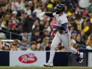 Ezequiel Tovar se fue para la calle ante Padres