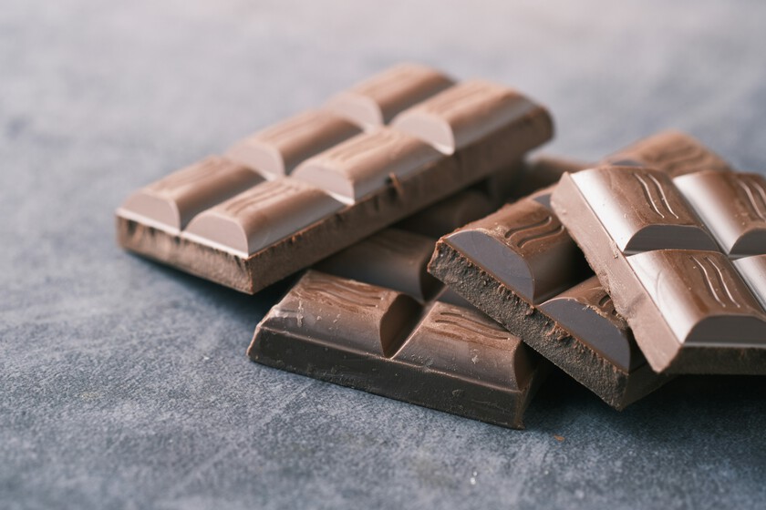 Ya sabemos cuál es el mejor chocolate de España, según la OCU. Ahora toca saber cuándo es mejor comerlo, según la ciencia