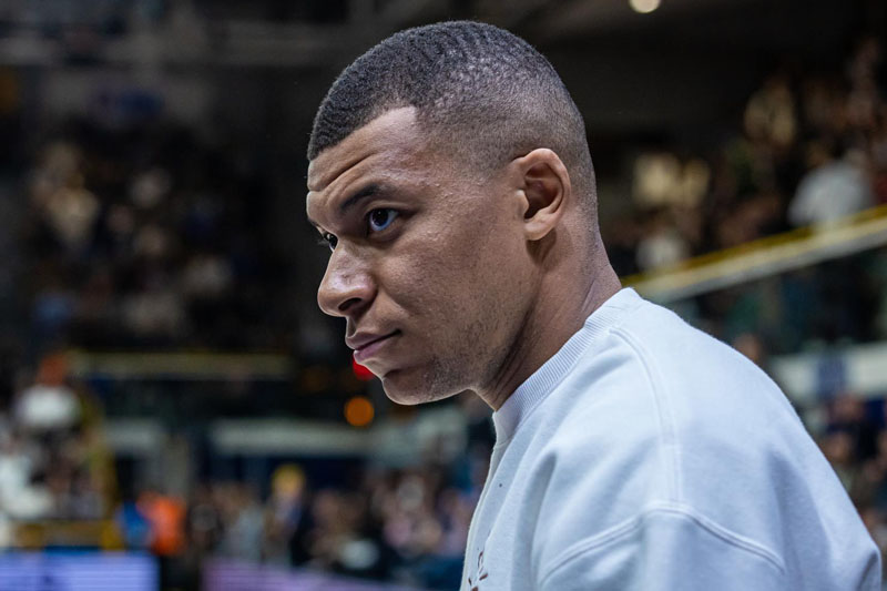 Mbappé se despide de París