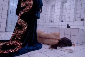 'The Substance', un impactante baño de sangre que nos trae la resurrección de Demi Moore