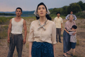 Esta maravillosa serie de época fue dirigida por Kogonada y ahora vuelve con su temporada 2. Apple TV+ desvela la fecha de estreno y primeras imágenes del regreso de 'Pachinko'