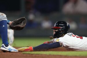 Acuña superó a Rabbit Maranville en bases robadas