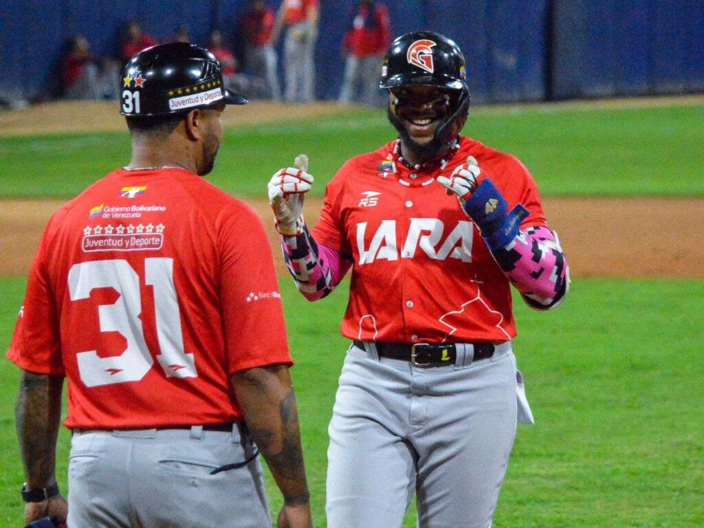 Dennicher Carrasco le aplicó ley del ex a Caciques