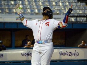 Dennicher Carrasco sentenció a Centauros