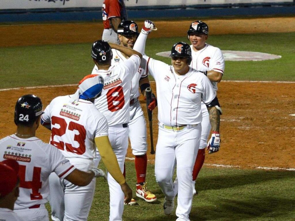 Guerreros defendió la casa en victoria contra Senadores