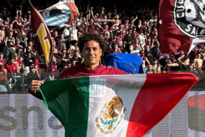 Guillermo Ochoa, crónica de su tercer descenso en Europa