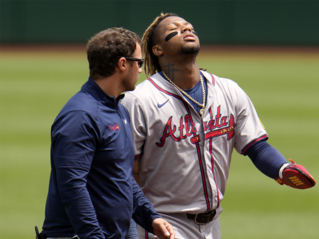 Brian Snitker lamentó lesión de Ronald Acuña