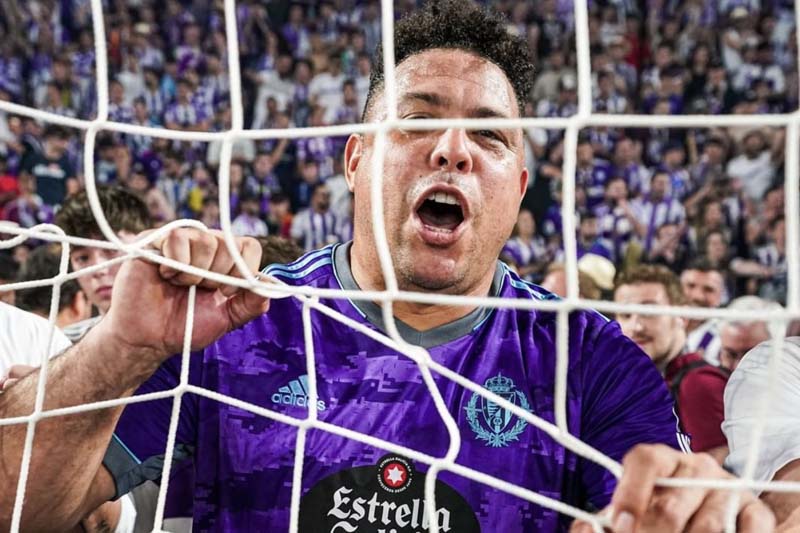 Ronaldo comienza a retirar su dinero del negocio del fútbol