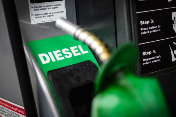 El monopolio petrolero de Venezuela se alivia con acuerdo para permitir que empresa privada importe diésel