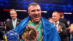 Lomachenko noquea y ahora mira a Davis o Stevenson