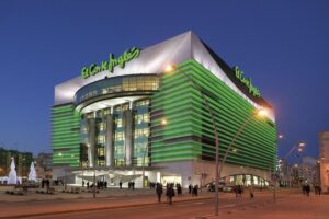 El Corte Inglés llega al fin de semana con numerosas ofertas en smart TVs, teléfonos, ordenadores gaming y más