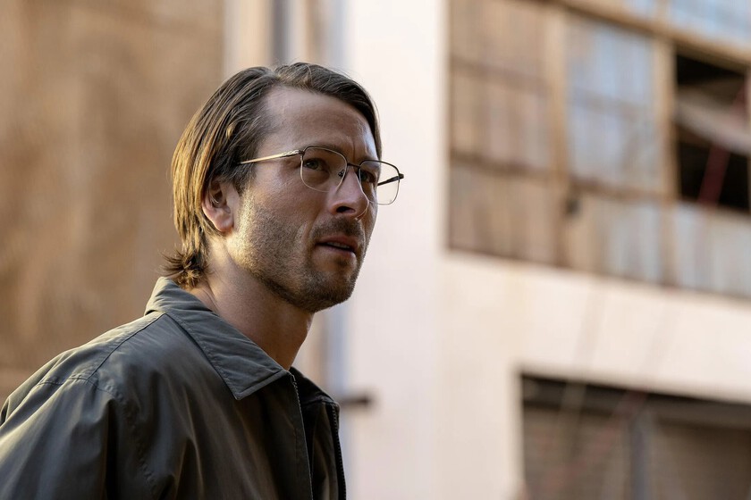 el falso asesino a sueldo que interpreta Glen Powell existió, y su vida era igual de increíble
