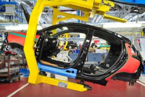 Stellantis presionó más que nadie para poner aranceles al coche eléctrico chino. Ahora tiene su propio coche eléctrico chino sin aranceles